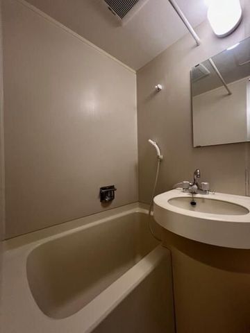 �y���ʏ��z�@