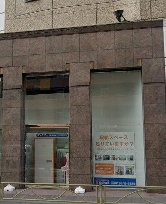 �y���Ӂz�@���Ⴂ������V��ˉw�O�ۈ牀 �k��3���B 200m