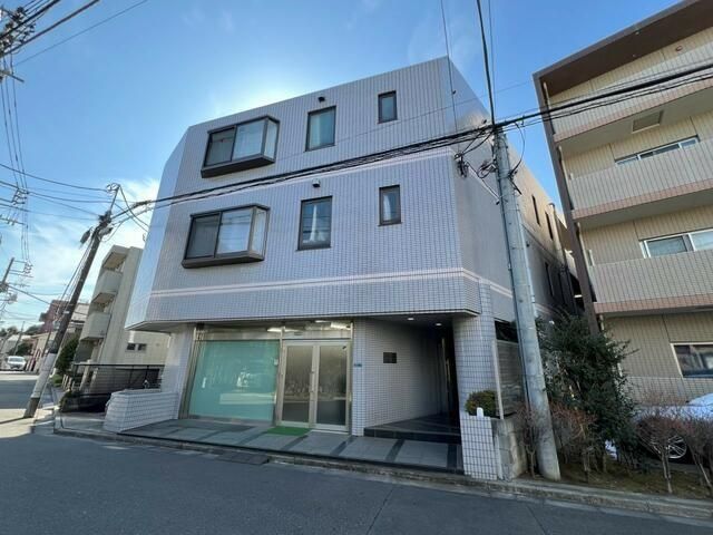 �y�G���g�����X�z�@