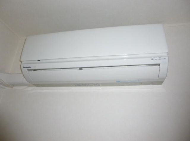 �y���̑��z�@�G�A�R��