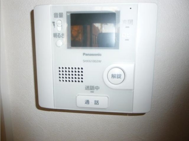 �y���̑��ݔ��z�@TV���j�^�z��