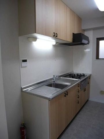 �y�L�b�`���z�@