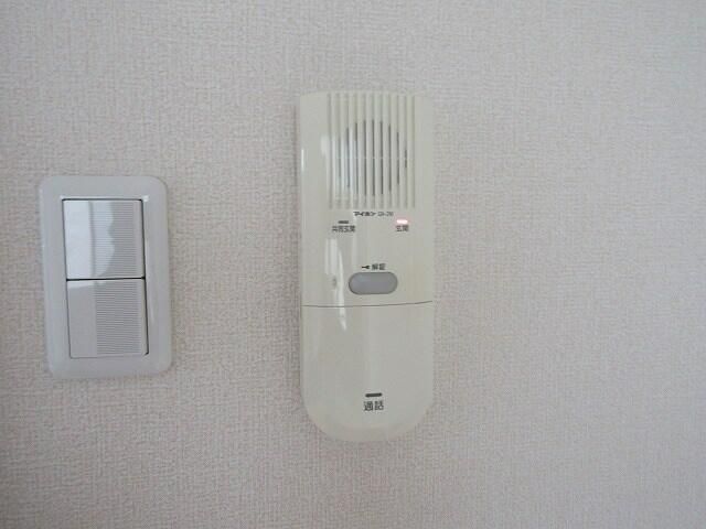 �y���̑��ݔ��z�@