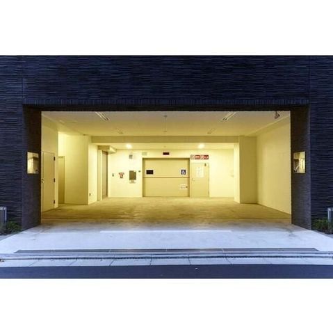 �y�G���g�����X�z�@