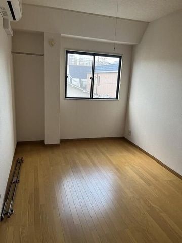 �y���ԁE���r���O�z�@
