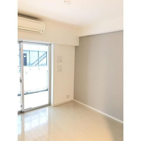 �y���ԁE���r���O�z�@