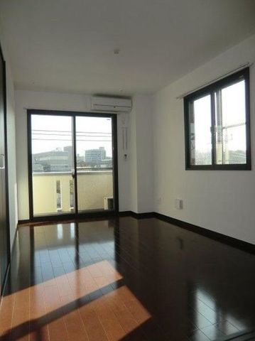 �y���̑��ݔ��z�@�G�A�R��