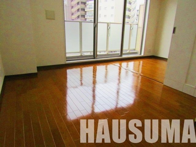 �y���ԁE���r���O�z�@���r���O���������ʐ^