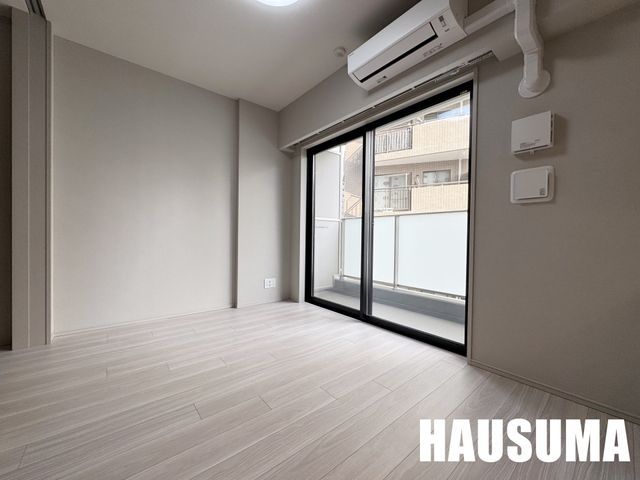 �y�����E���r���O�z�@���r���O/����