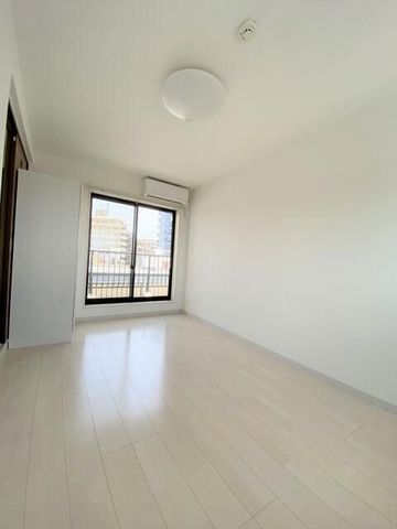 �y���ԁE���r���O�z�@