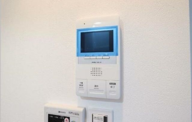 �y���̑��ݔ��z�@�s�u���j�^�[�z��