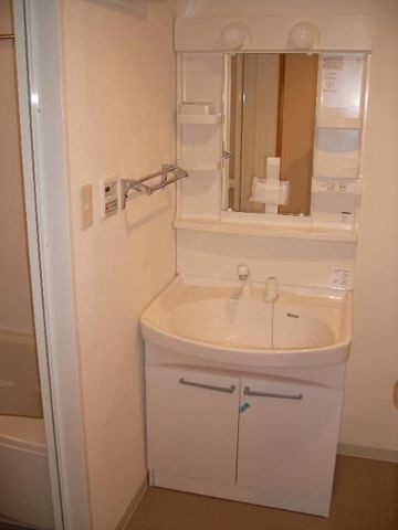 �y�o���R�j�[�z�@