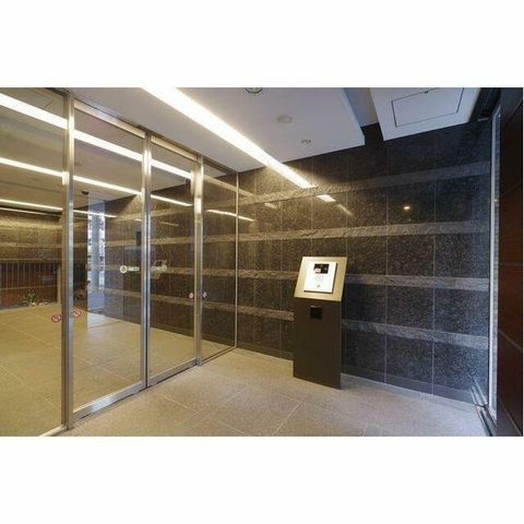 �y�G���g�����X�z�@