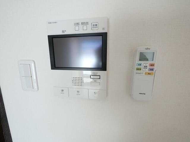 �y���̑��ݔ��z�@