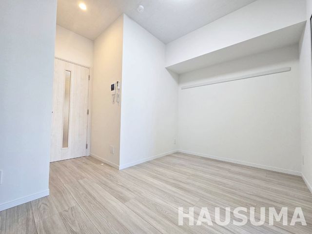 �y���̑������E�X�y�[�X�z�@���r���O/����