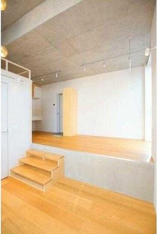 �y���ԁE���r���O�z�@