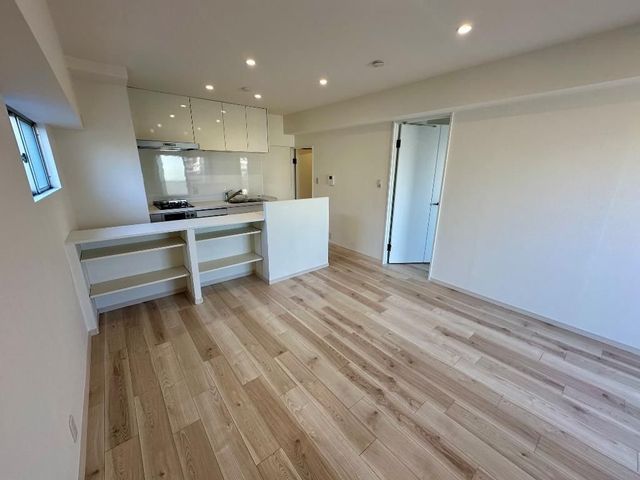 �y���ԁE���r���O�z�@