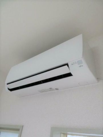 �y���̑��ݔ��z�@�G�A�R��