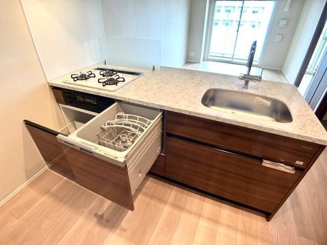 �y�L�b�`���z�@