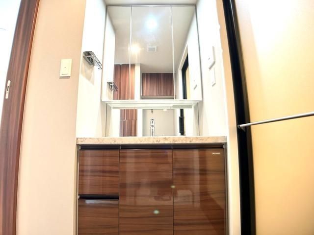 �y���ʏ��z�@