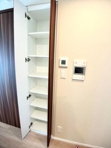 �y���̑��ݔ��z�@