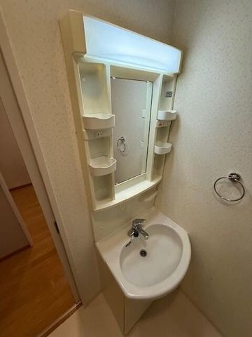 �y���ʏ��z�@