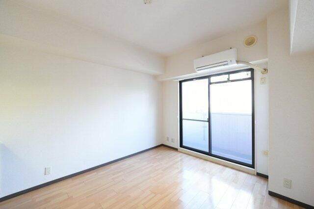 �y���ԁE���r���O�z�@