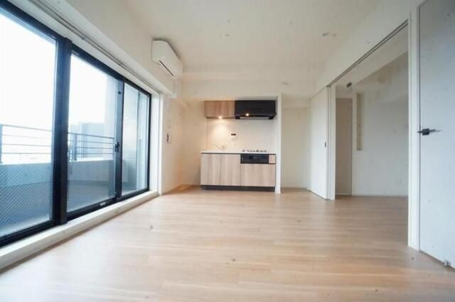 �y���ԁE���r���O�z�@