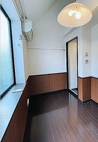 �y���ԁE���r���O�z�@����