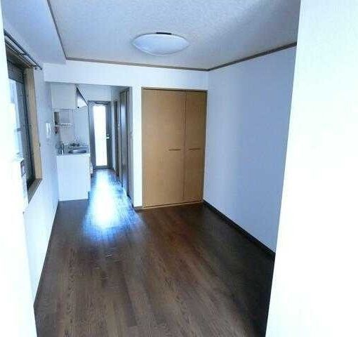 �y���ԁE���r���O�z�@