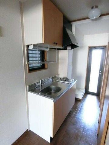 �y�L�b�`���z�@