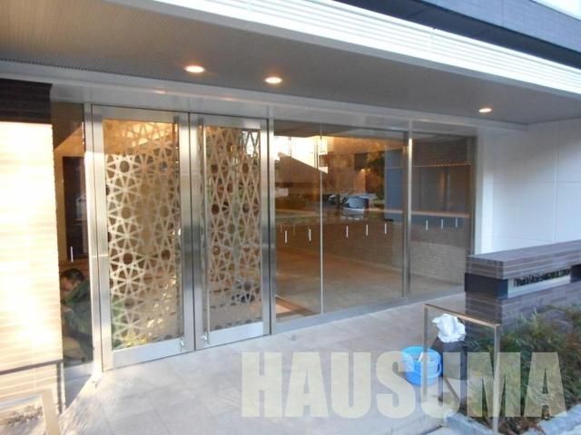 �y�G���g�����X�z�@�G���g�����X�ł�