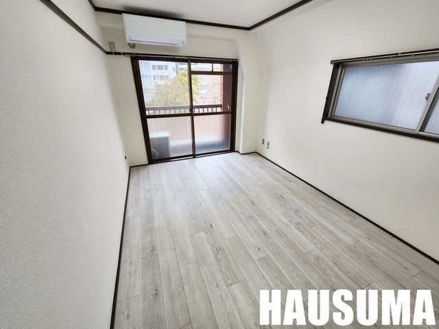 �y���ԁE���r���O�z�@