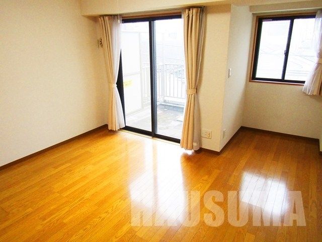 �y���ԁE���r���O�z�@