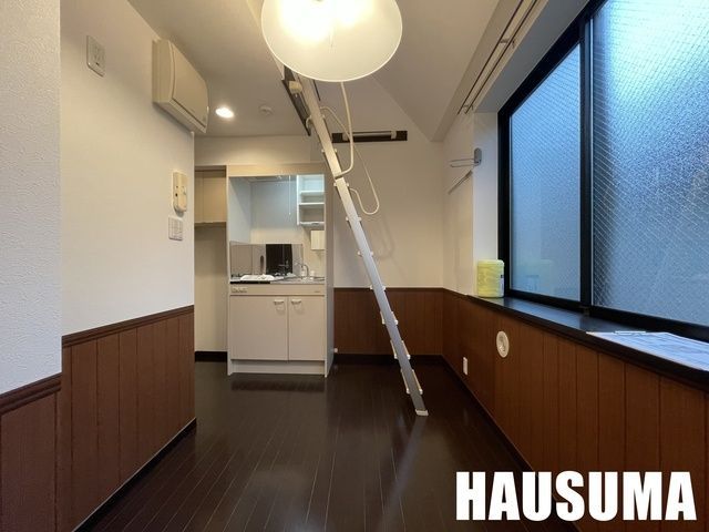 �y���ԁE���r���O�z�@