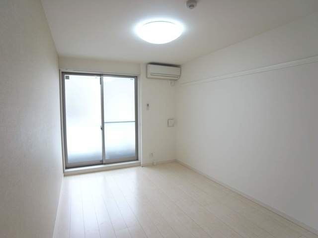 �y���ԁE���r���O�z�@