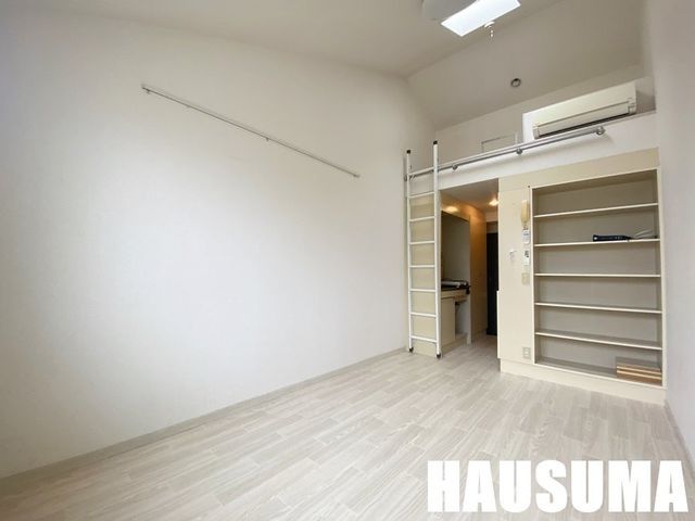 �y���ԁE���r���O�z�@