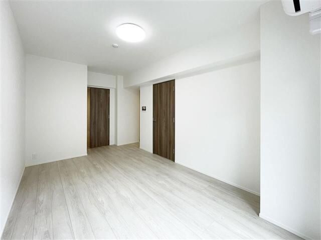 �y���ԁE���r���O�z�@