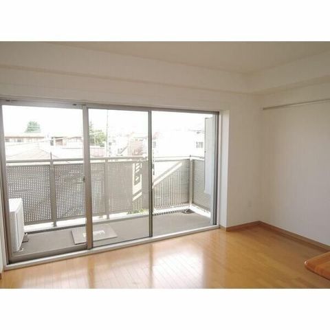 �y���ԁE���r���O�z�@