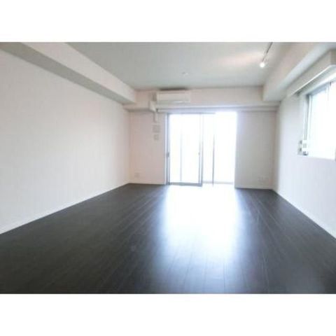 �y���ԁE���r���O�z�@