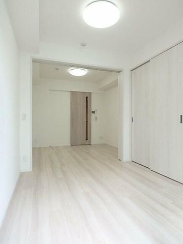 �y���ԁE���r���O�z�@