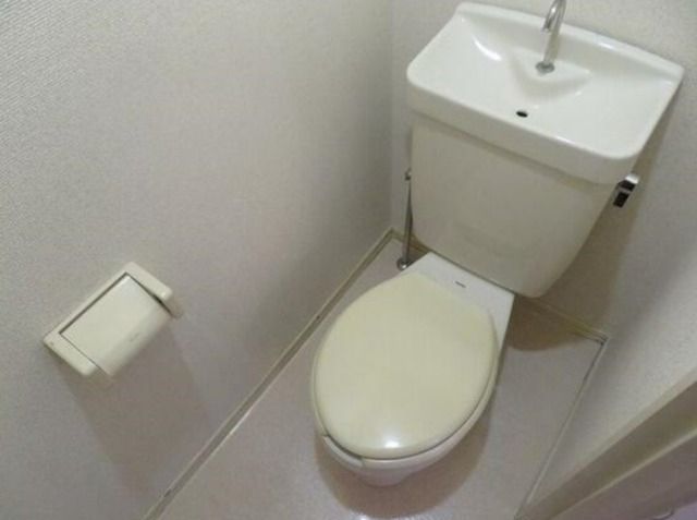 �y�g�C���z�@�g�C��