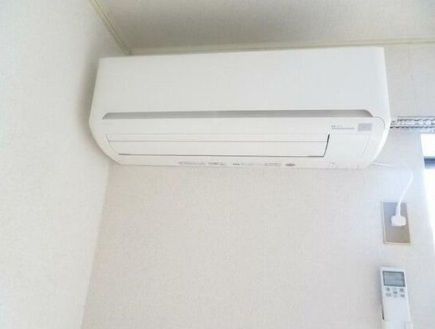 �y���̑��ݔ��z�@�G�A�R��