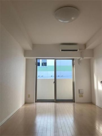 �y���ԁE���r���O�z�@