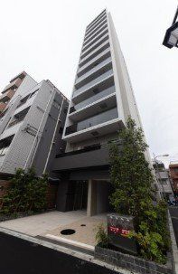 �y�G���g�����X�z�@