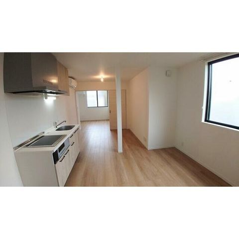 �y���ԁE���r���O�z�@