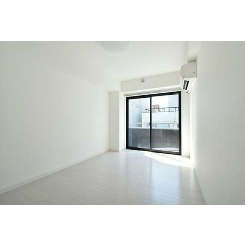 �y���ԁE���r���O�z�@