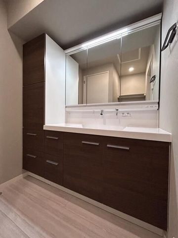 �y���ʏ��z�@