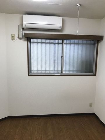 �y���ԁE���r���O�z�@