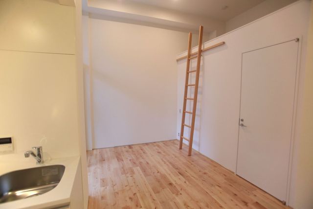 �y���̑��ݔ��z�@